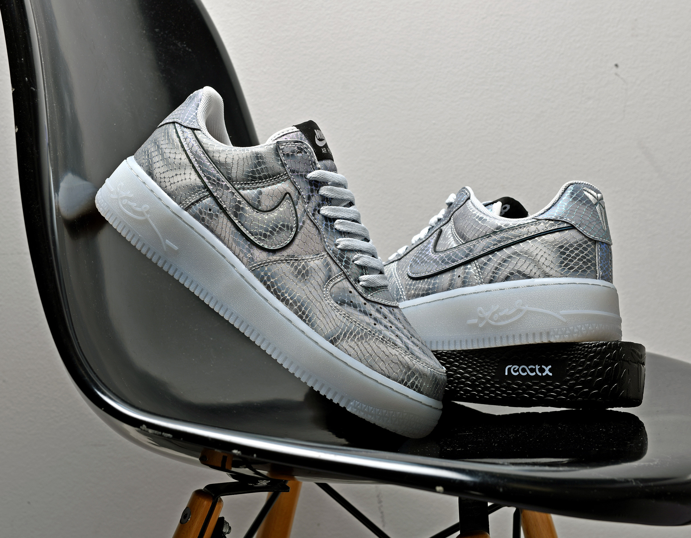Nike Air Force 1 Low Protro Kobe Bryant QS Lenticular II3925-400