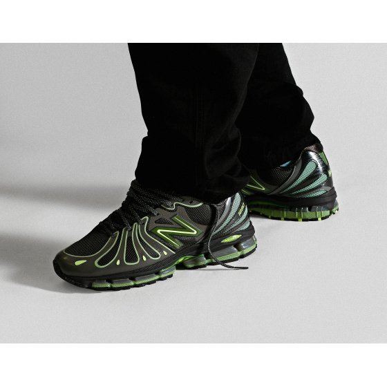 New Balance 1890 Faded Black Utility Green