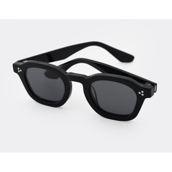 Akila Logos Black