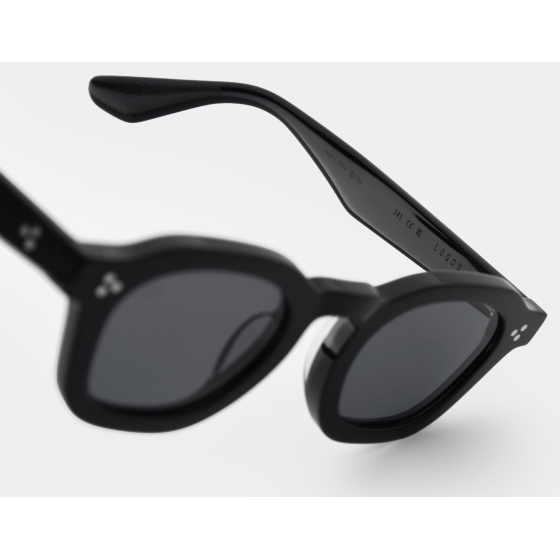 Akila Logos Black