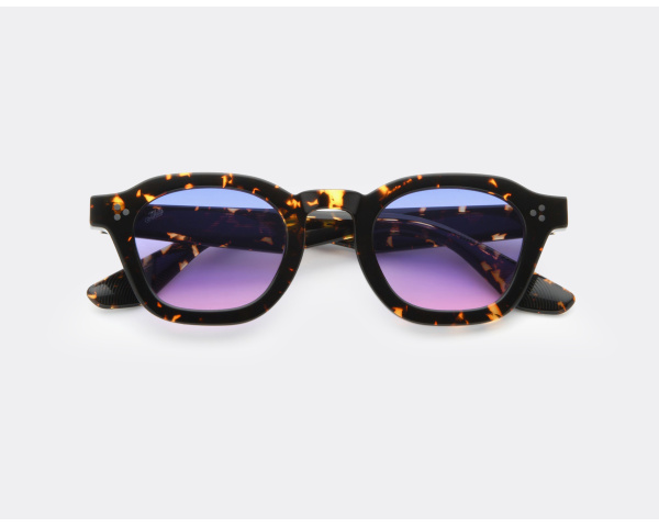 Akila Logos Tokyo Tortoise Sunset