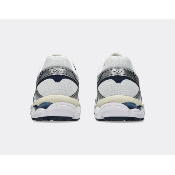 Asics Gel-Cumulus 16 White Midnight