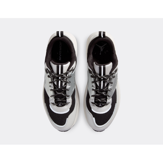 Jordan Trunner O/S Photon Dust White
