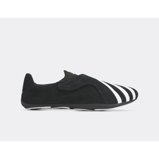 adidas Pharrell Williams Vario Flat Earther Black White