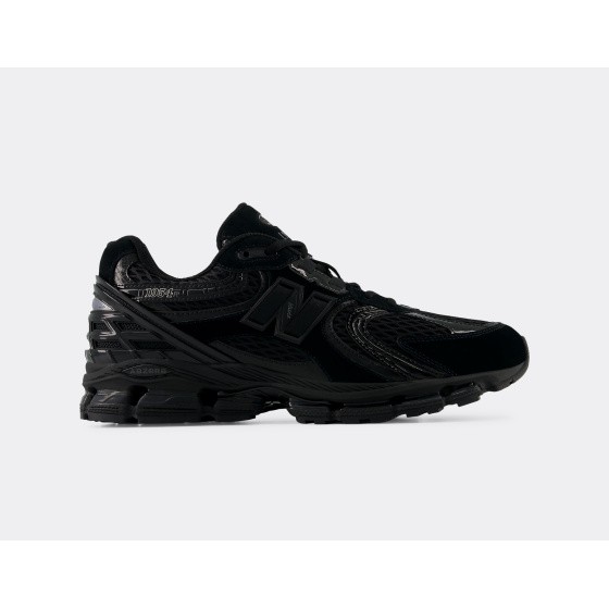 New Balance 1954R Black