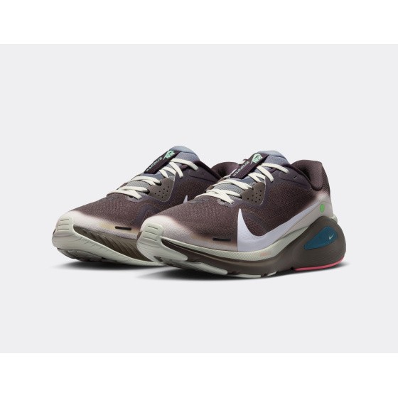 Nike Structure 26 International Running Team Baroque Brown