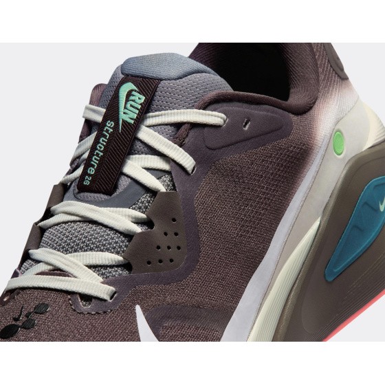 Nike Structure 26 International Running Team Baroque Brown