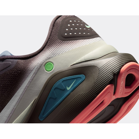 Nike Structure 26 International Running Team Baroque Brown