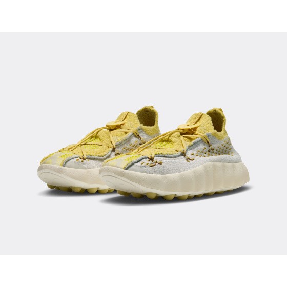 Nike Mind 002 Flyknit Light Bone Saturn Gold
