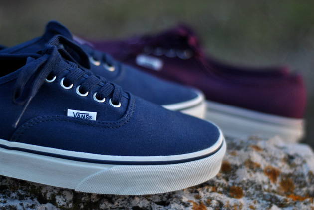 Vans Authentic Bleu Marine & Bordeaux Vans Authentic Bleu Marine & Bordeaux